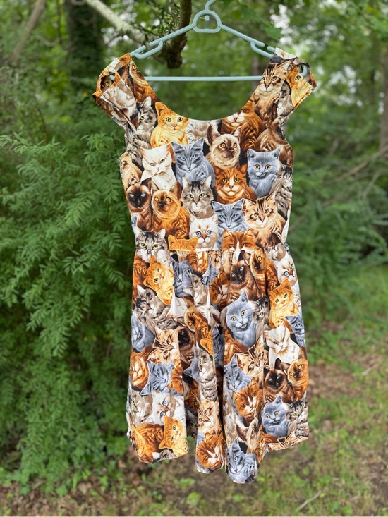 Retrolicious Dresses & Skirts - Retrolicious Cat Dress 🐈